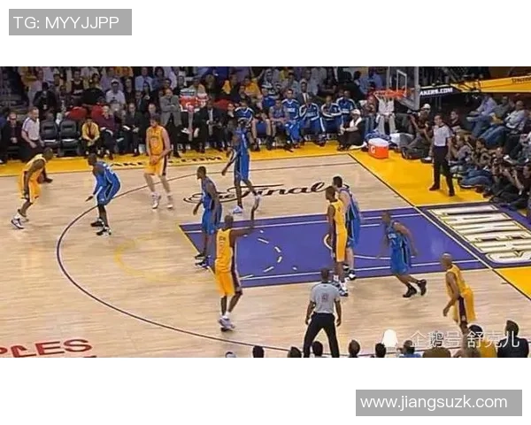 北京篮球队防反体系解析：战术运用与实战效果的全面探讨